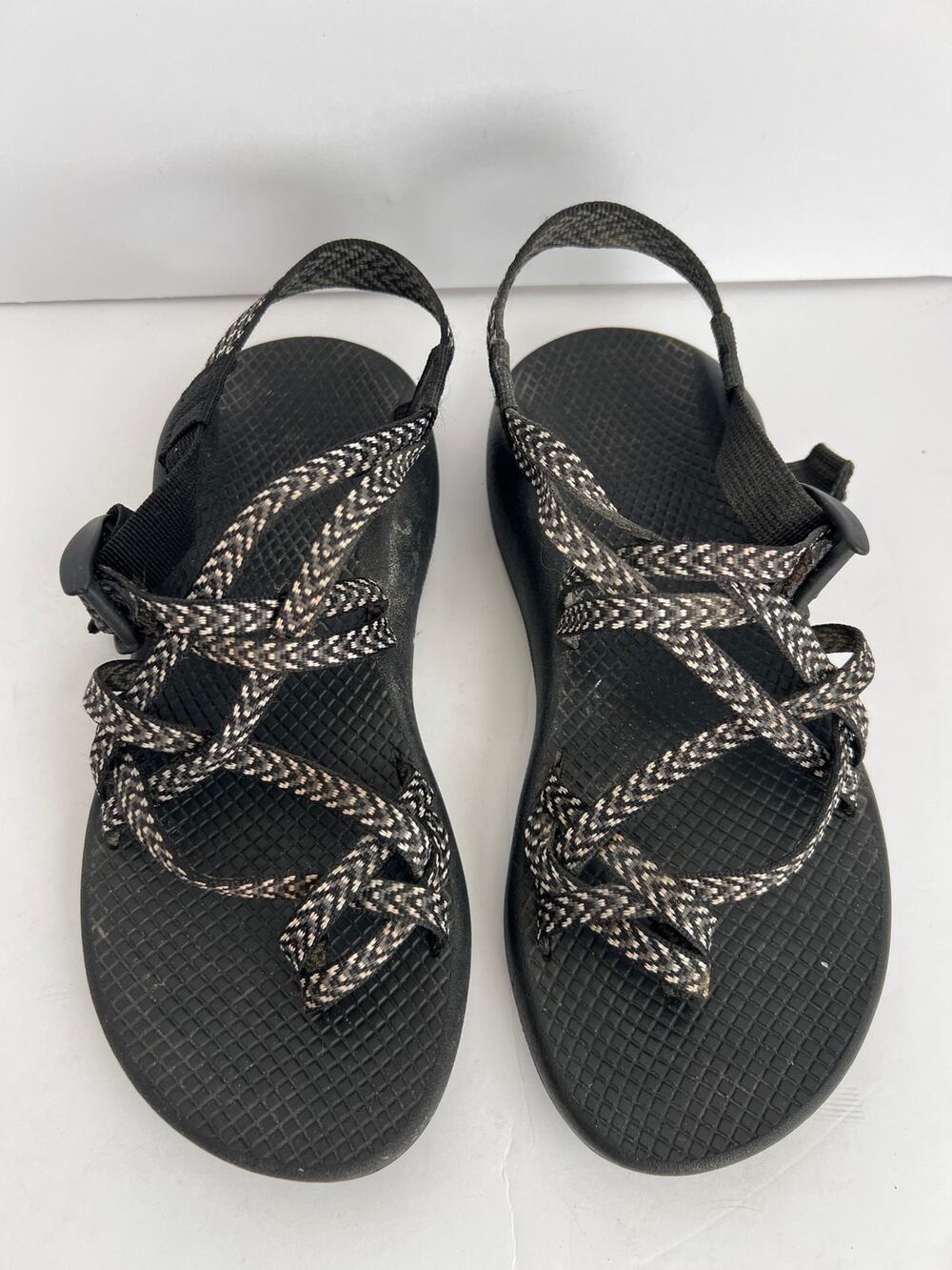 Chaco Z2 Classic Black White Geometric Strappy Toe Loop Hiking Sandals Size 8